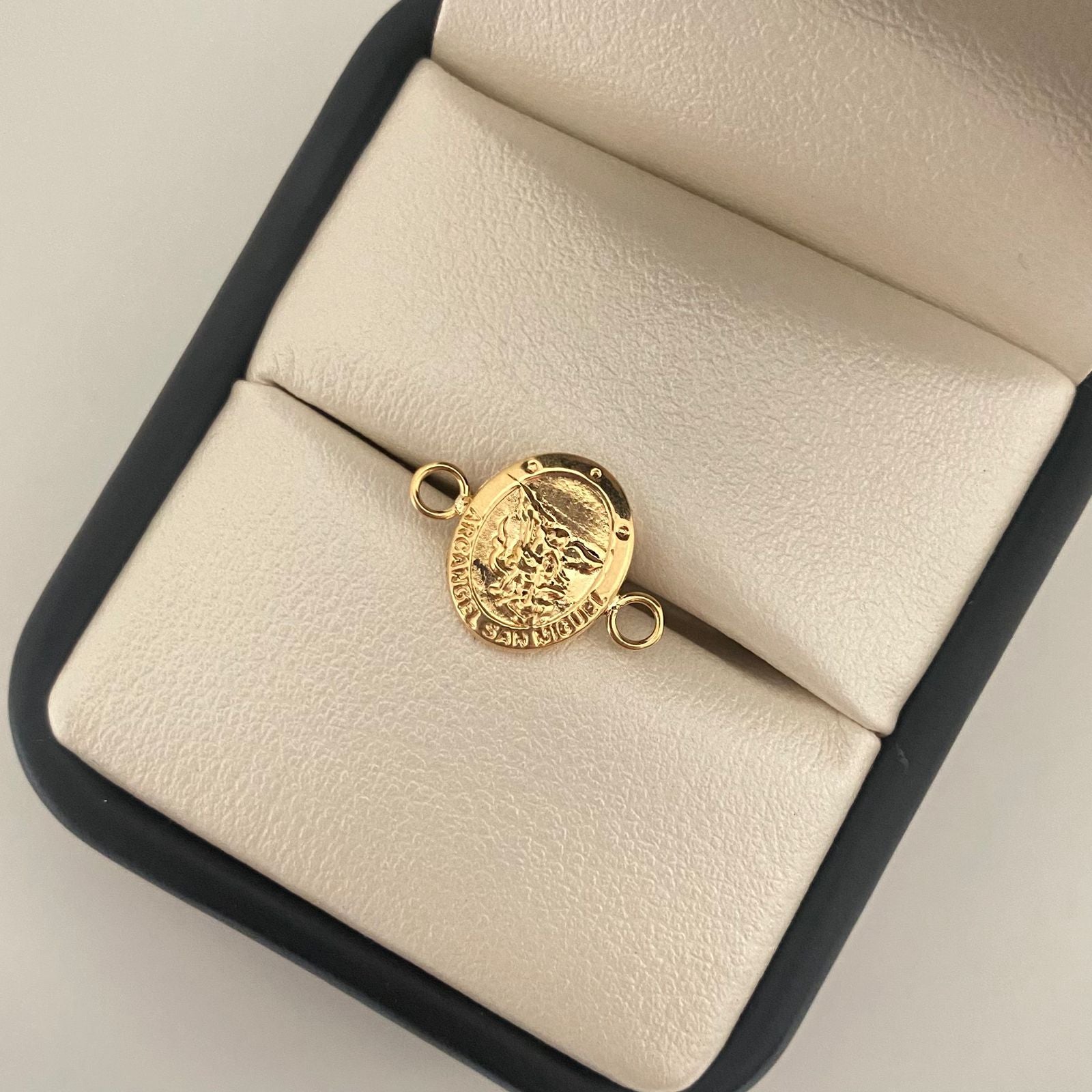 Herraje san miguel arcangel Oro amarillo 18k 0,60 Gr / 1,3 Cm