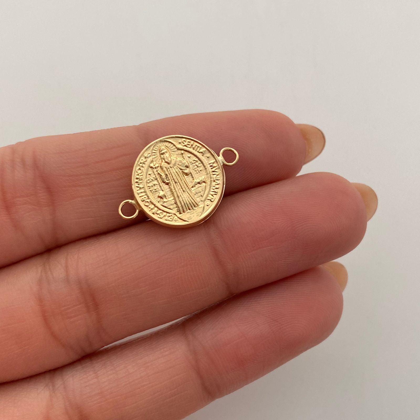Herraje San Benito Oro amarillo 18k 0,5 Gr / 1,5 Cm