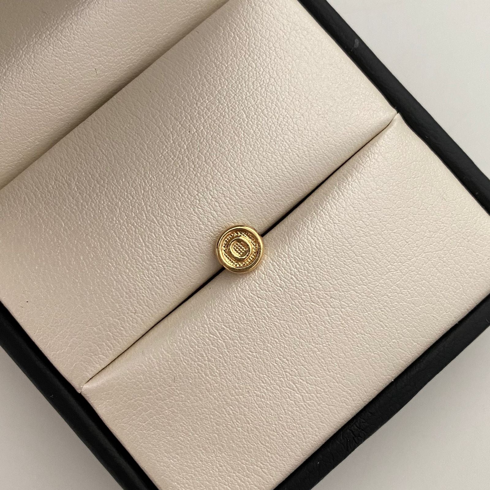 Herraje tambor letra O diamantada Oro amarillo 0,20 Gr / 0,5 Cm