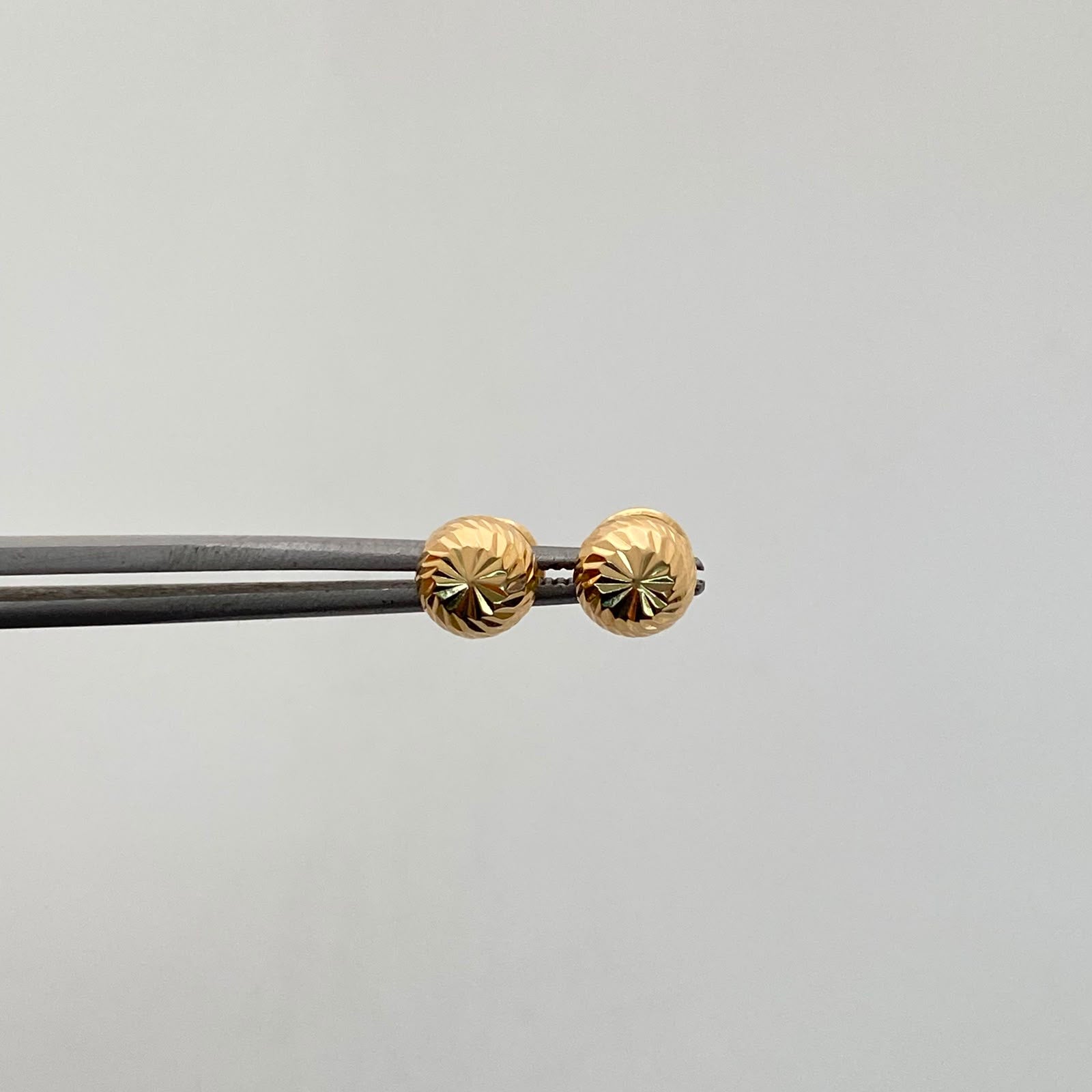 Topos Media Bola Diamantada 6mm Oro amarillo 18k 0,65 Gr