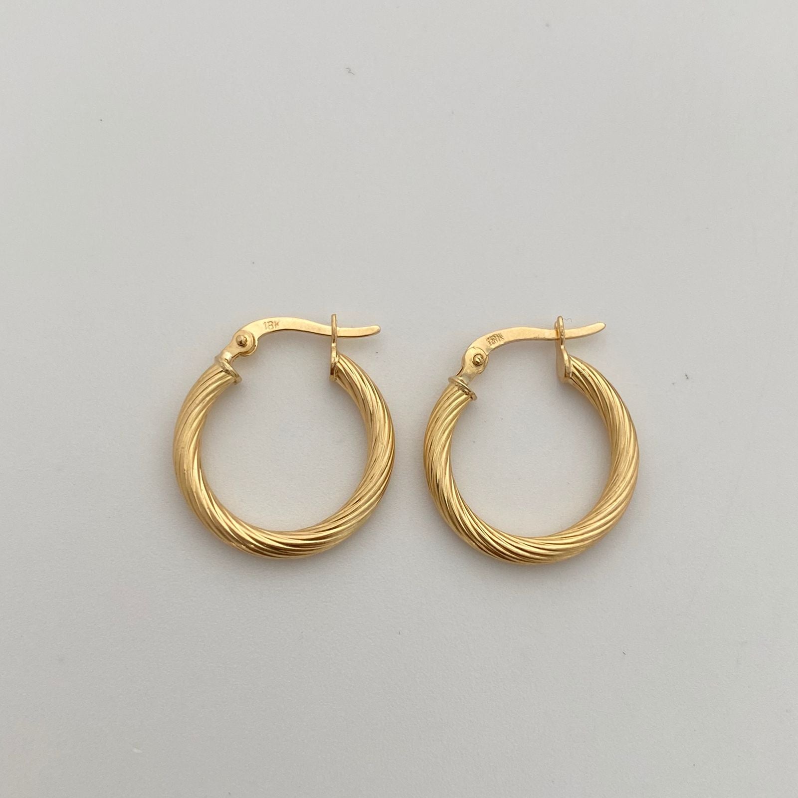 Candonga Entorchada Oro amarillo 18k 1,75 Gr / 2 Cm