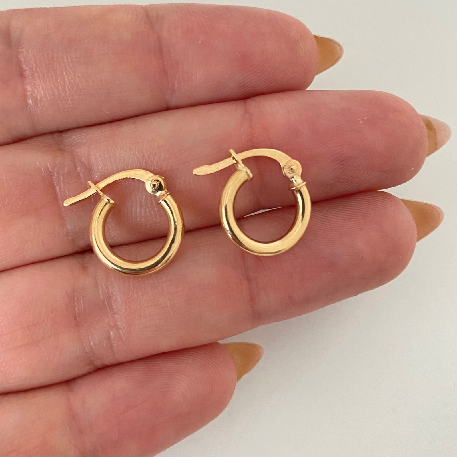 Candonga redonda lisa Oro amarillo 18k 1,15 Gr / 1,0 Cm