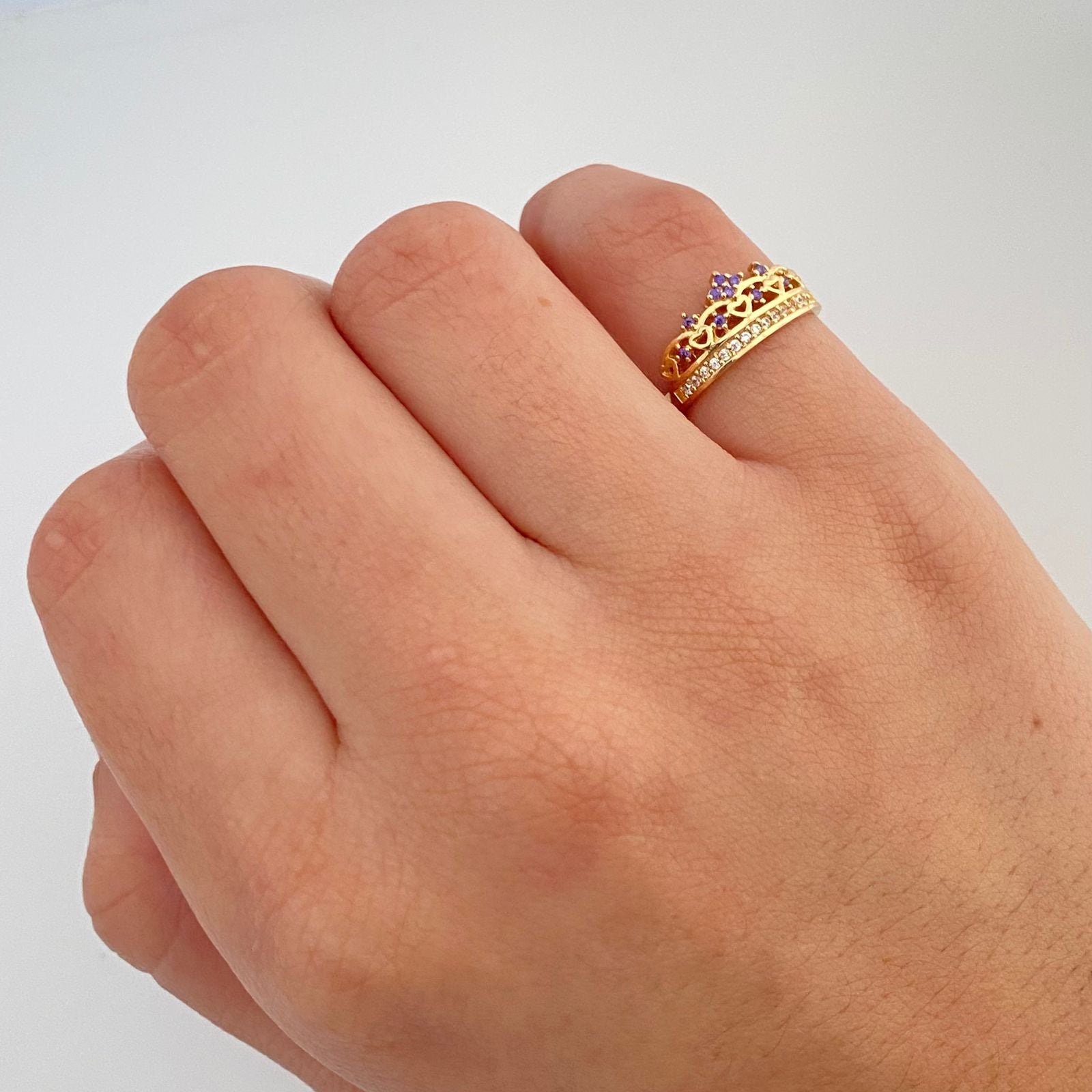 Anillo tiara grbados corazon casting lila y blanco Oro amarillo 18k / Talla 4 3/4 / 2,0 Gr