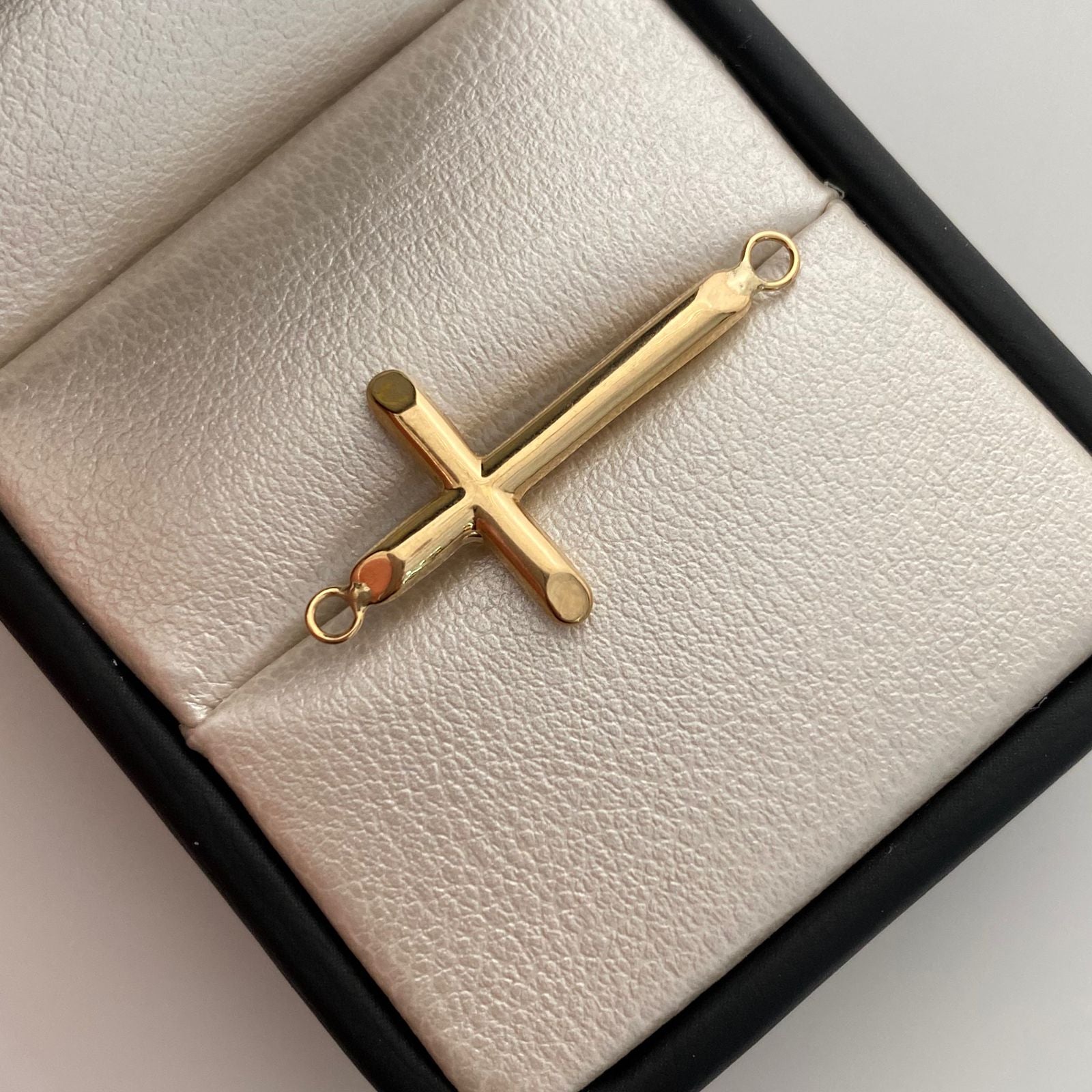 Herraje Cruz Tubular Oro amarillo 18k 0,7 Gr / 3,2 Cm