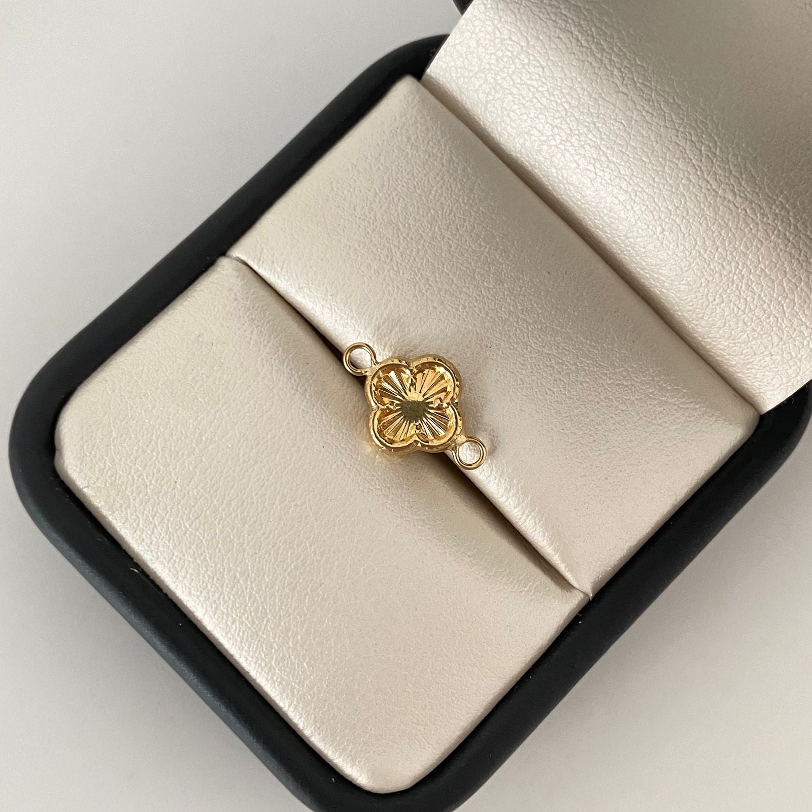 Herraje trebol diamantado Oro amarillo 18k 0,5 Gr / 1,5 Cm