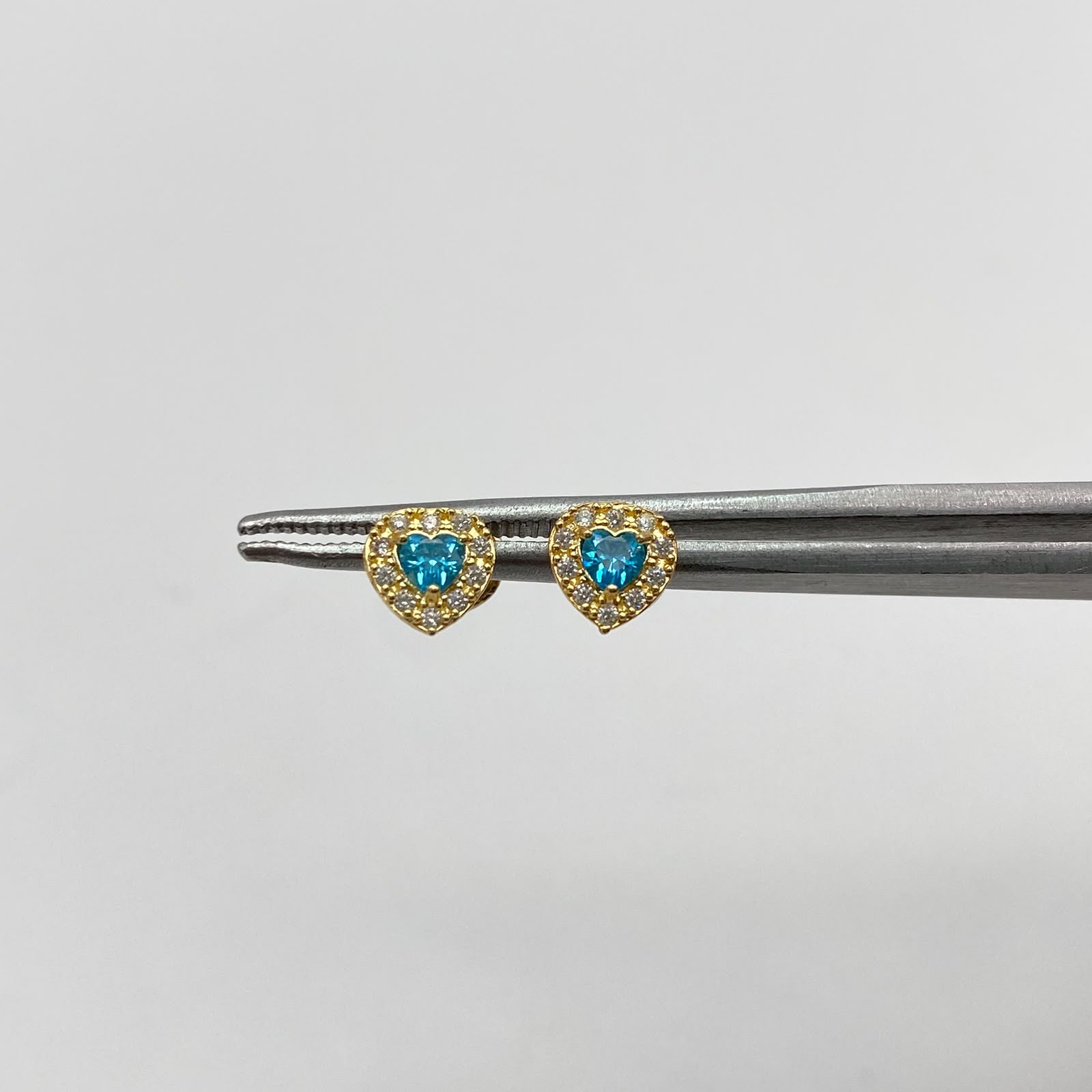 Topos corazón con circones blancos y azul  Oro amarillo 18k 0,9 Gr / 6,23 mm