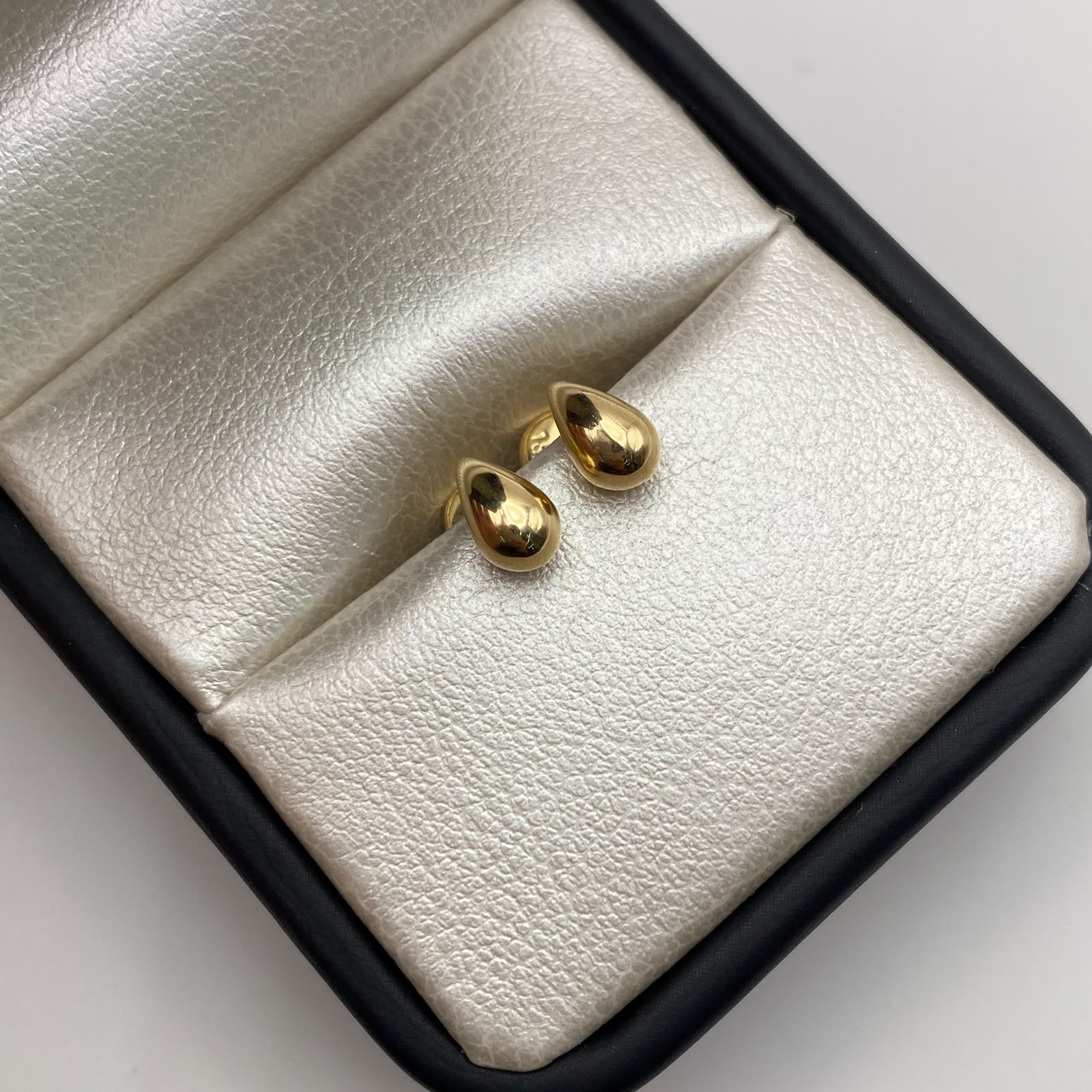 Topos Gota Oro amarillo 18k 0,65 Gr / 4,7 mm