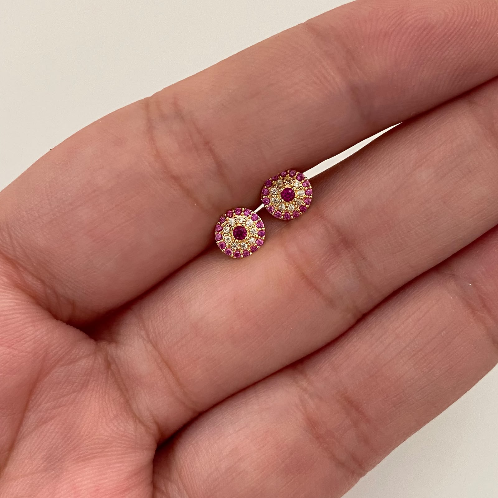 Topos circulo circones fucsias Oro amarillo 18k 0,8 Gr / 6 mm