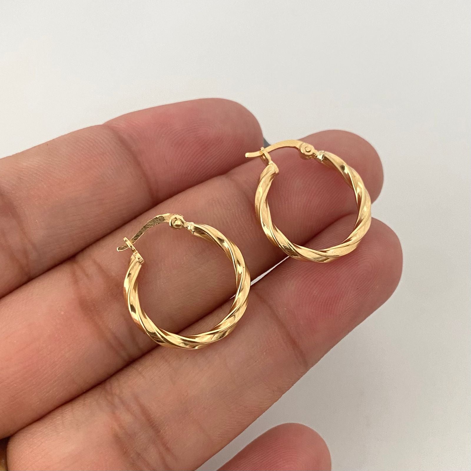 Candonga entorchada Oro amarillo 18k 1,25 Gr / 2,0 Cm
