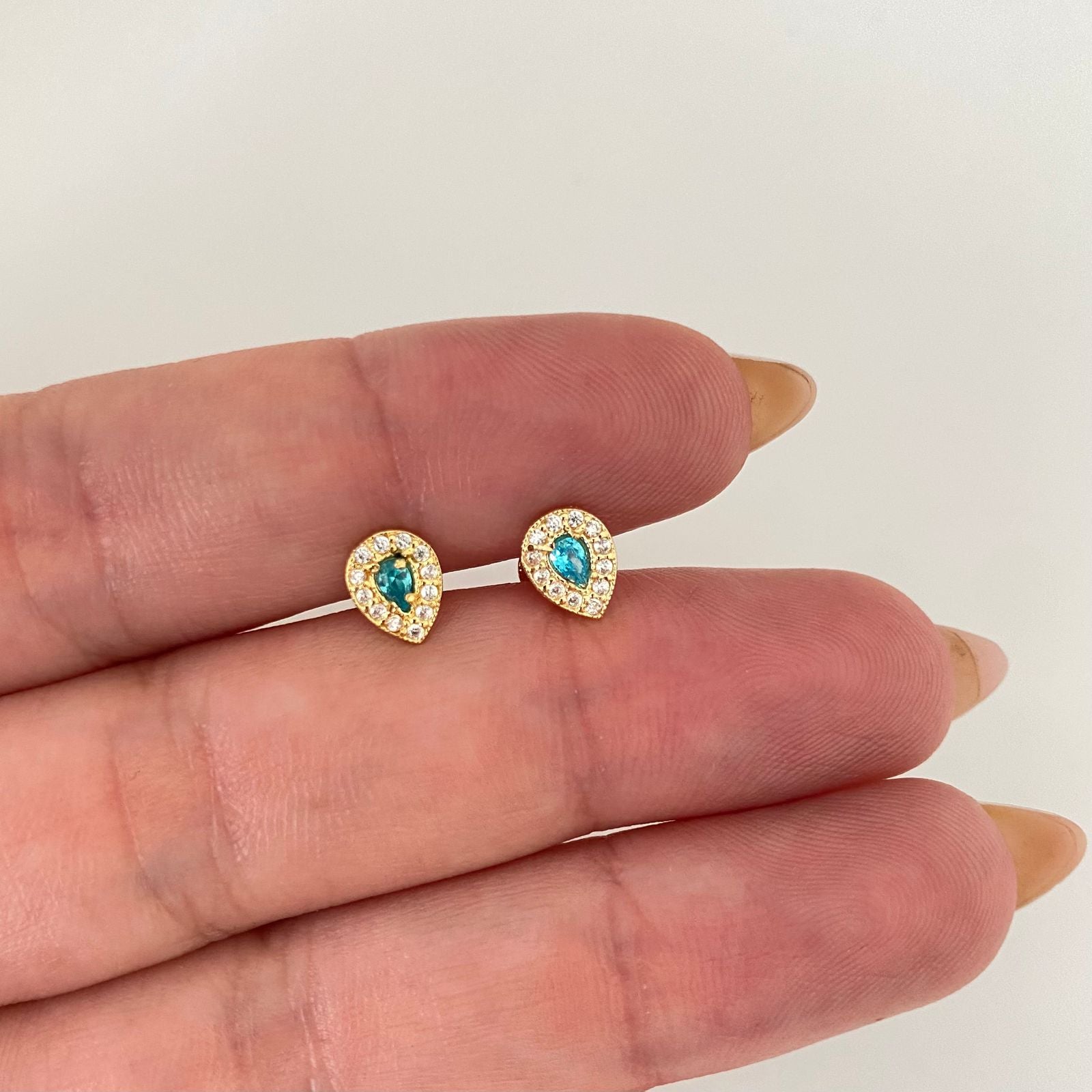 Topos gota circon central azul casting blanco Oro amarillo 18k 0,9 Gr / 5,6 mm