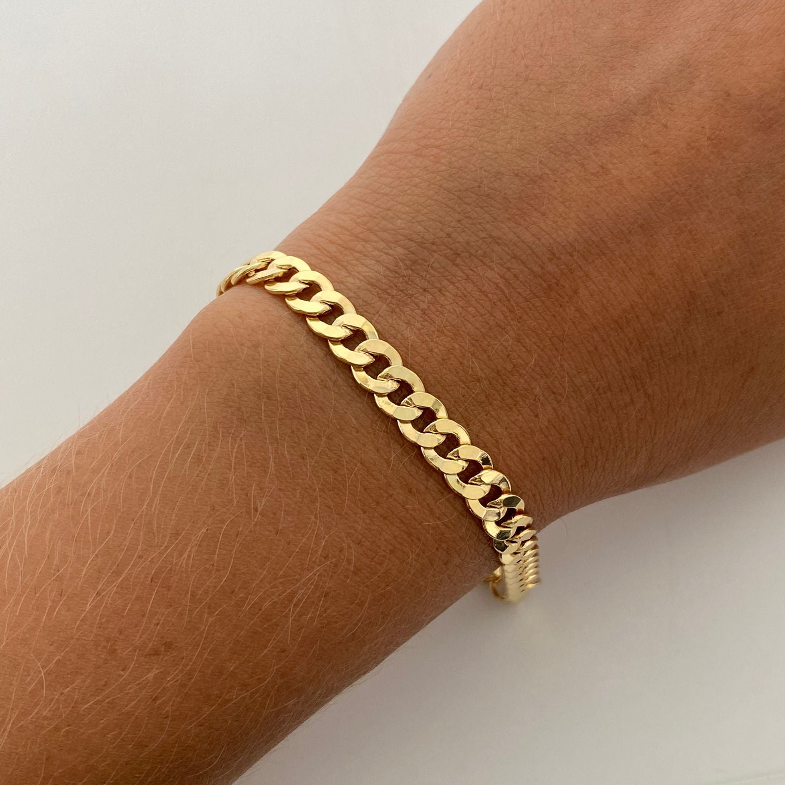 Pulso It Cubano Oro amarillo 18k 6,65 Gr / 6 mm / 20 Cm