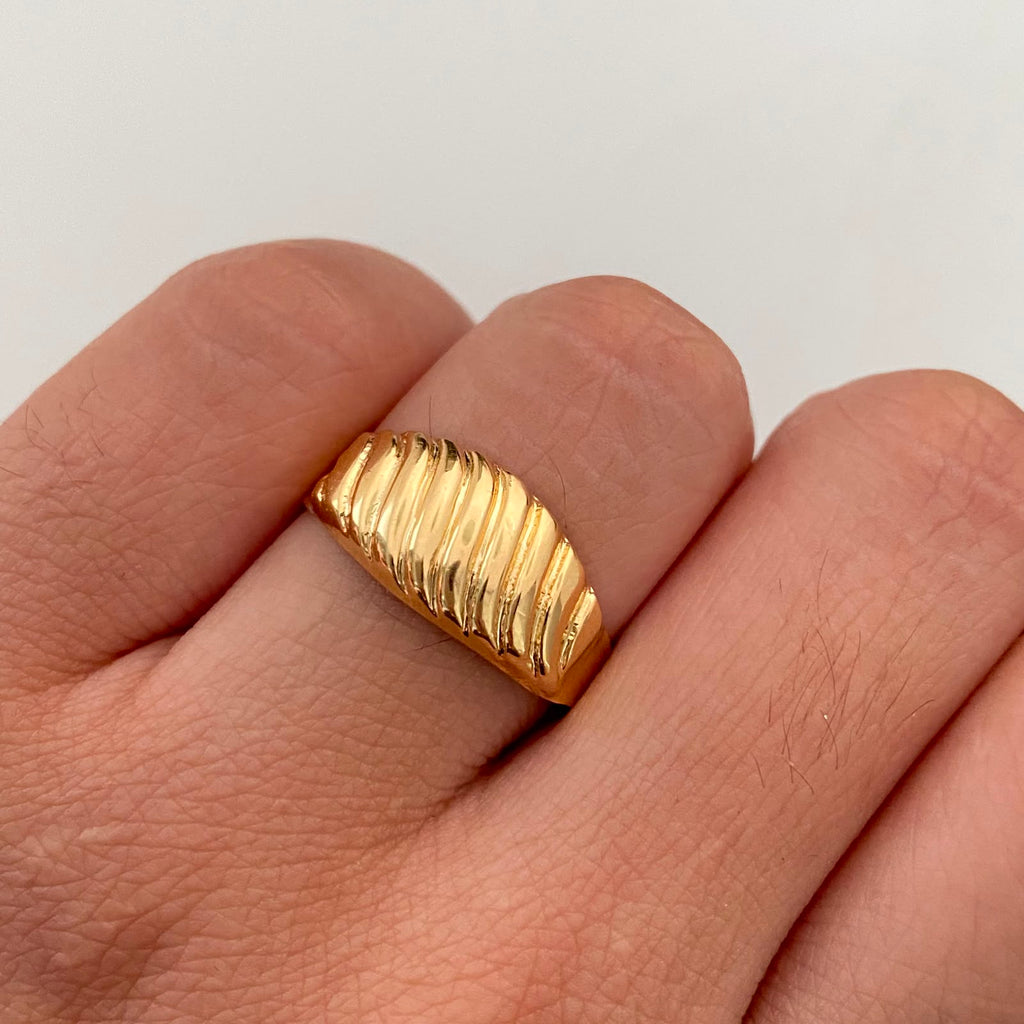 Anillo Ondas Oro amarillo 18k / Talla 7 / 1,65 Gr / 4 mm