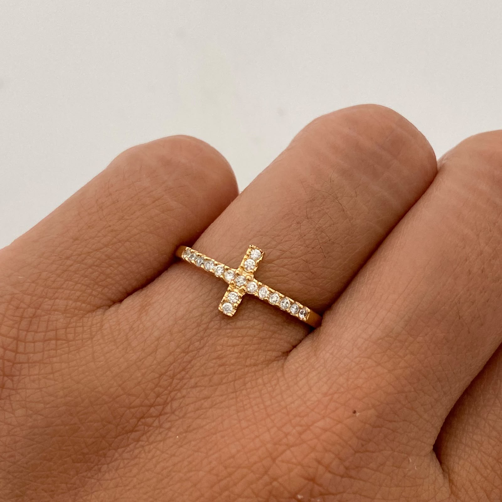 Anillo Cruz Casting Blanco Oro amarillo 18k / Talla 7 / 1,7 Gr / 1,5 mm