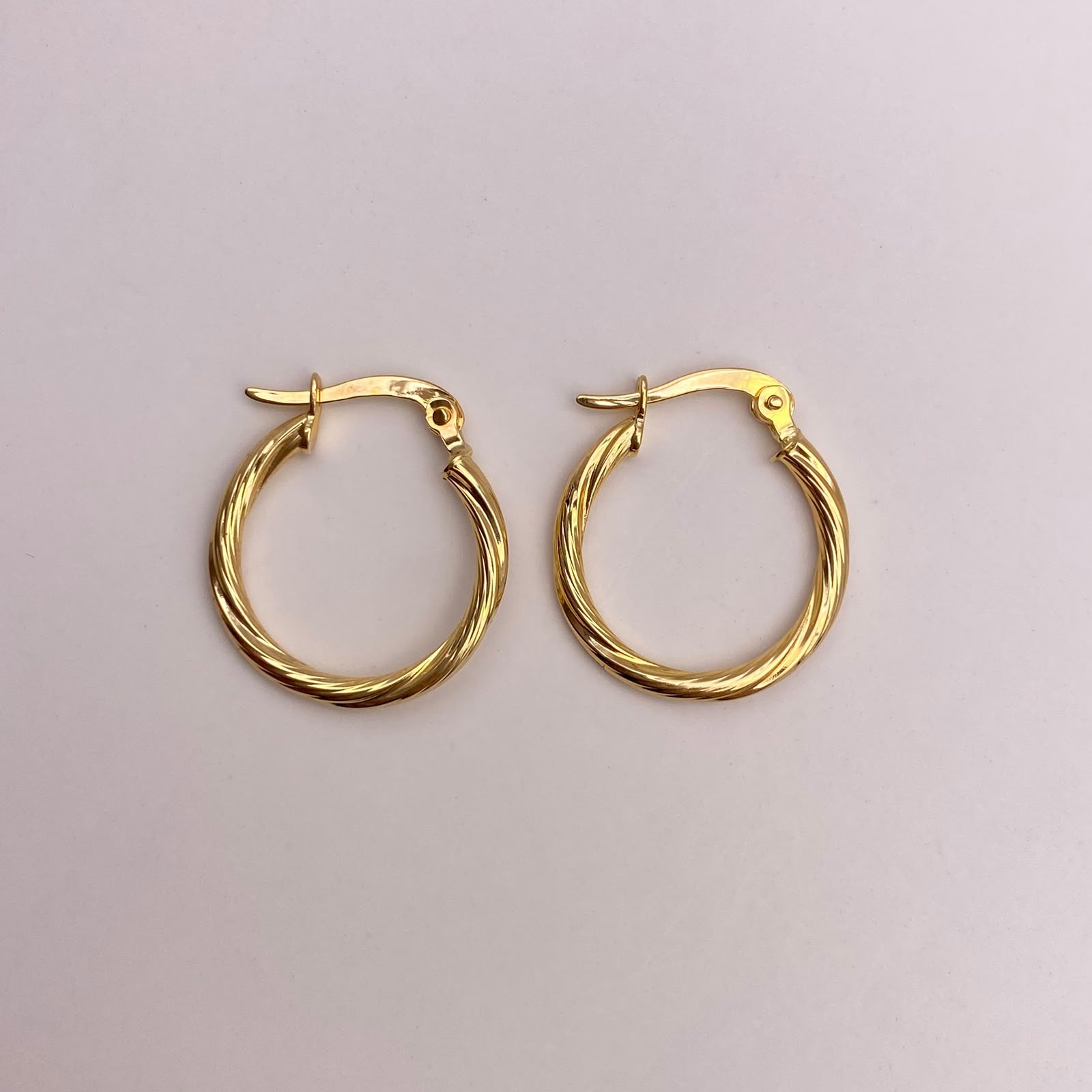Candonga entorchada diamantada Oro amarillo 18k 1,19 Gr / 2 Cm