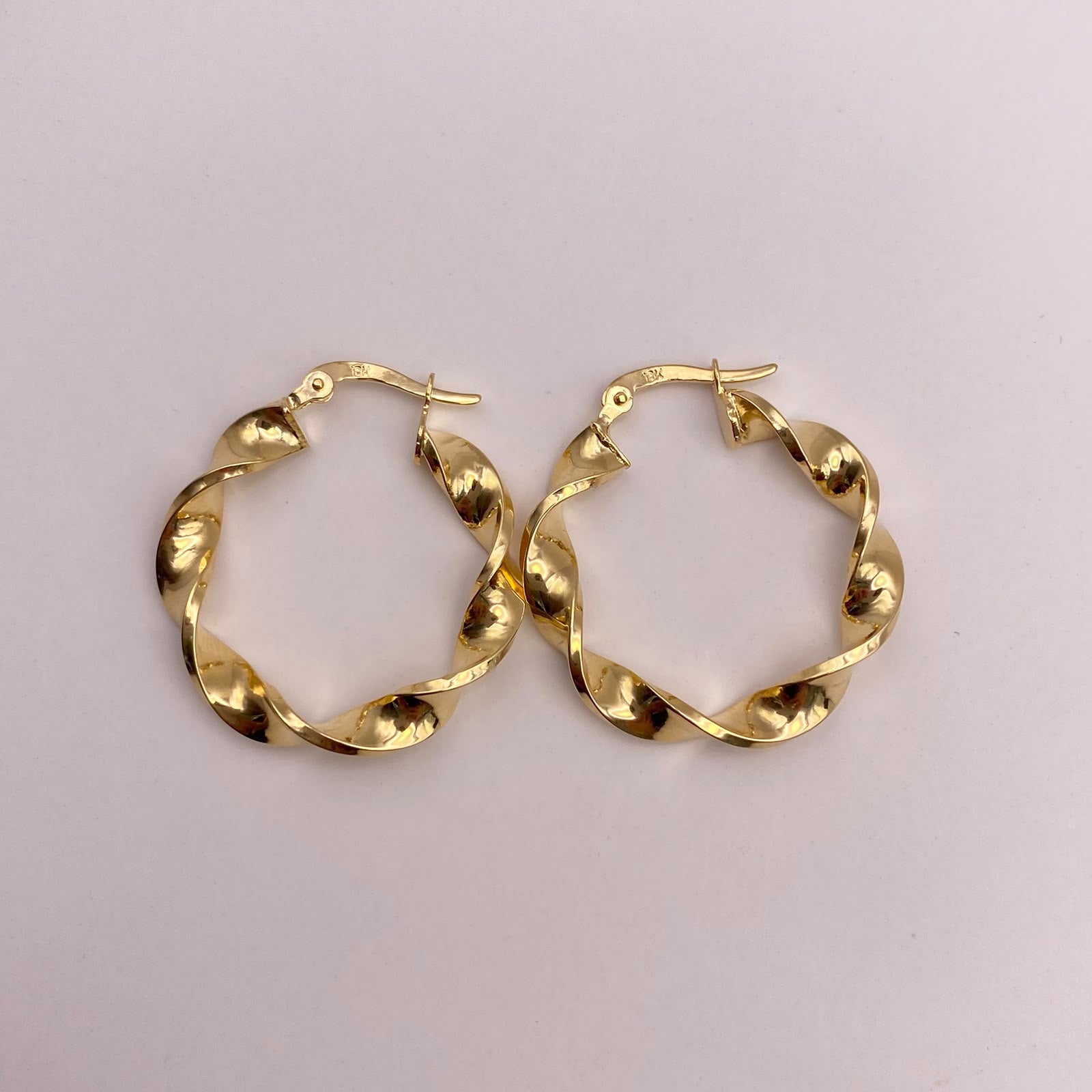 Candonga entorchada Oro amarillo 18k 2,53 Gr / 2,8 Cm