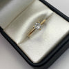 Anillo Solitario Oro amarillo 18k / Talla 8 / 1,75 Gr / 1,5 mm