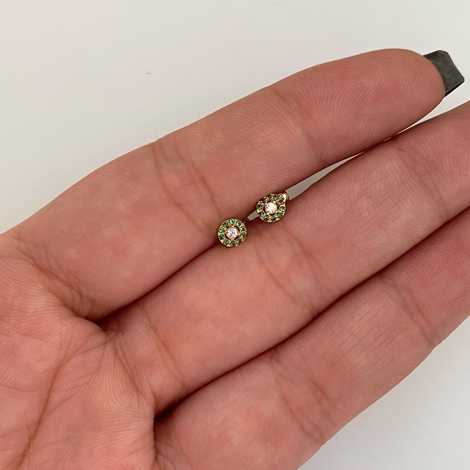 Topos Circulo  Borde verde Oro amarillo 18k 0,55 Gr / 4,4 mm