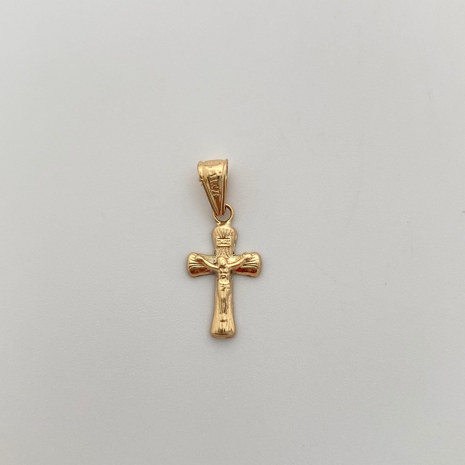 Dije Cruz Cristo Oro amarillo 18k 0,55 Gr / 10,3 mm / 2,4 Cm