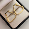 Candonga Triangular Lisa Vs Oro amarillo 18k 1,55 Gr / 2 Cm