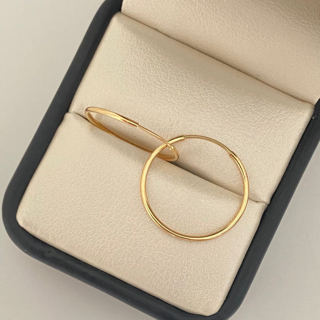 Candonga imperdible lisa Oro amarillo 18k 0,95 Gr / 2,0 Cm