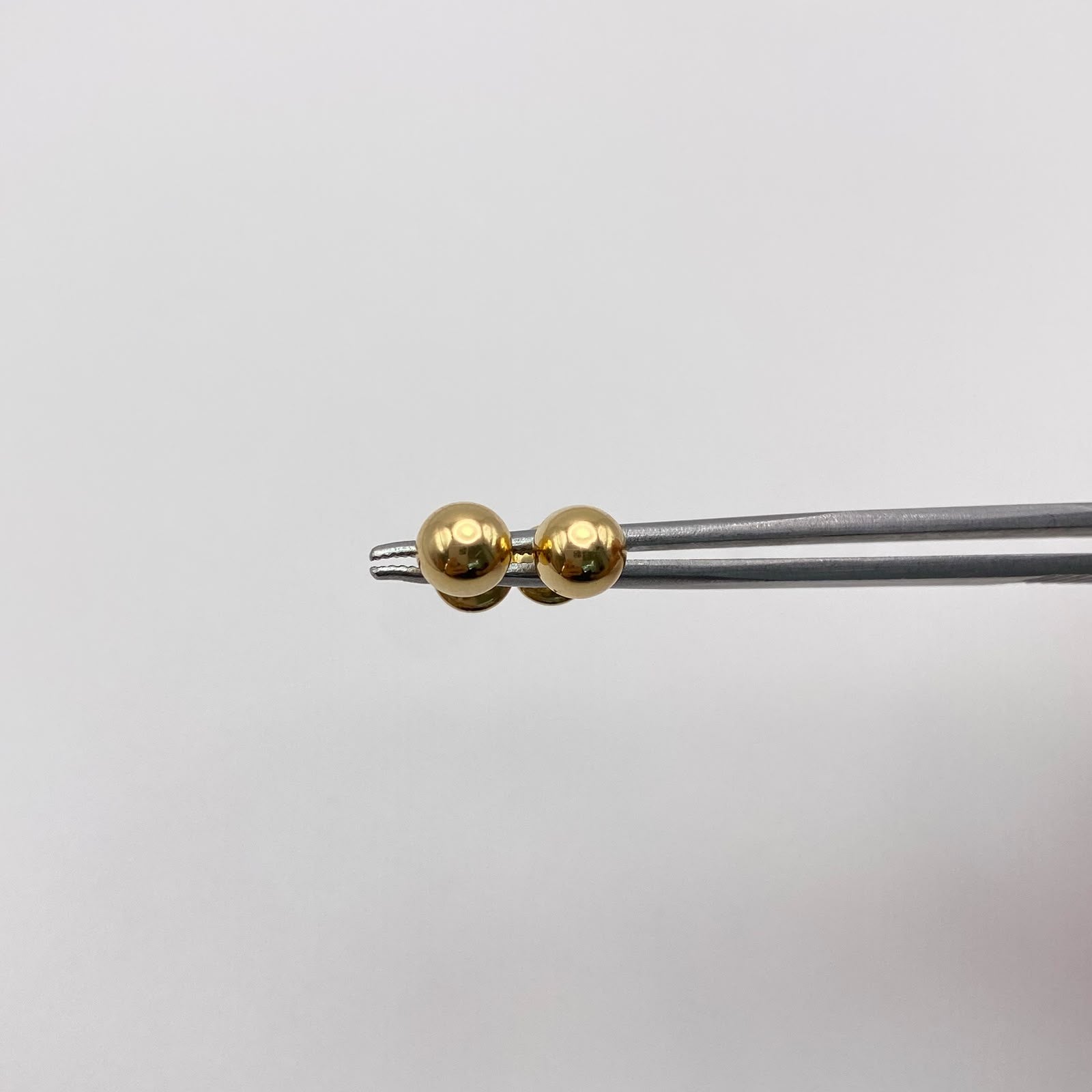 Topos bola lisa 6mm Oro amarillo 18k 0,65 Gr