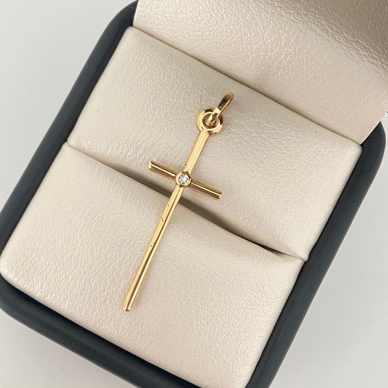 Dije cruz lisa únto circon blanco Oro amarillo 18k 0,85 Gr / 2,8 Cm