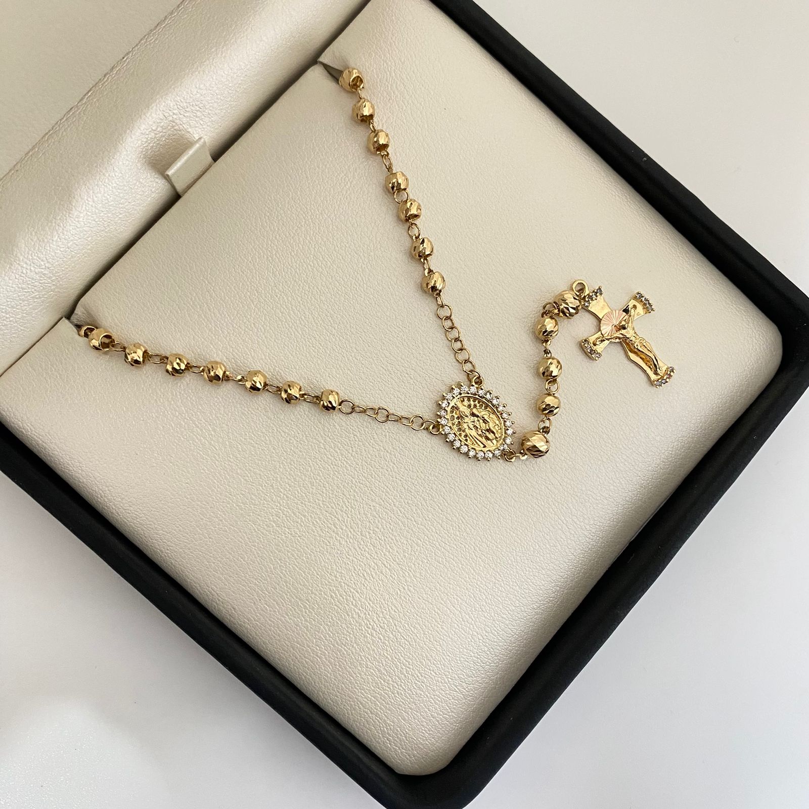 Rosario virgen del carmen con circon blanco  Oro amarillo 18k 11,60 Gr / 4 mm / 60 Cm Broche 0,60