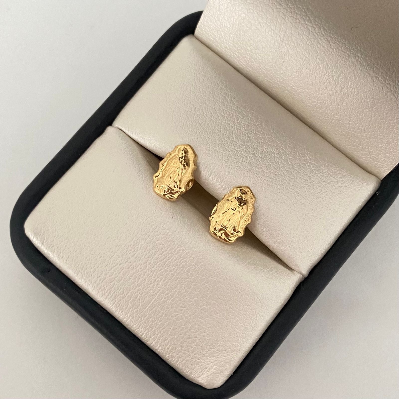 Topos silueta virgen guadalupe Oro amarillo 18k 0,8 Gr / 6,2 mm