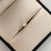 Anillo Solitario Oro amarillo 18k / Talla 7 / 1,3 Gr / 1,6 mm