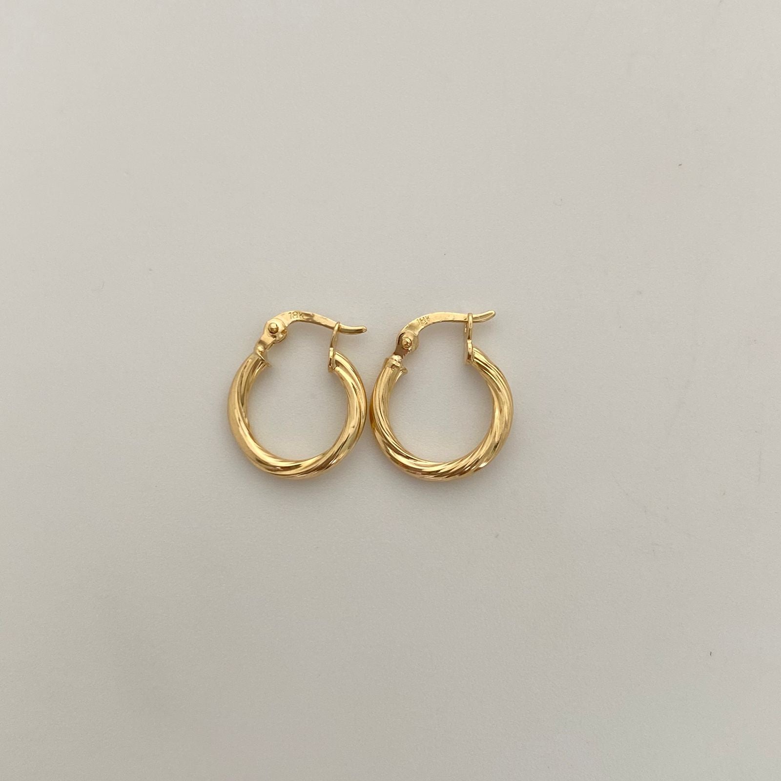Candonga Entorchada Oro amarillo 18k 1 Gr / 1,5 Cm
