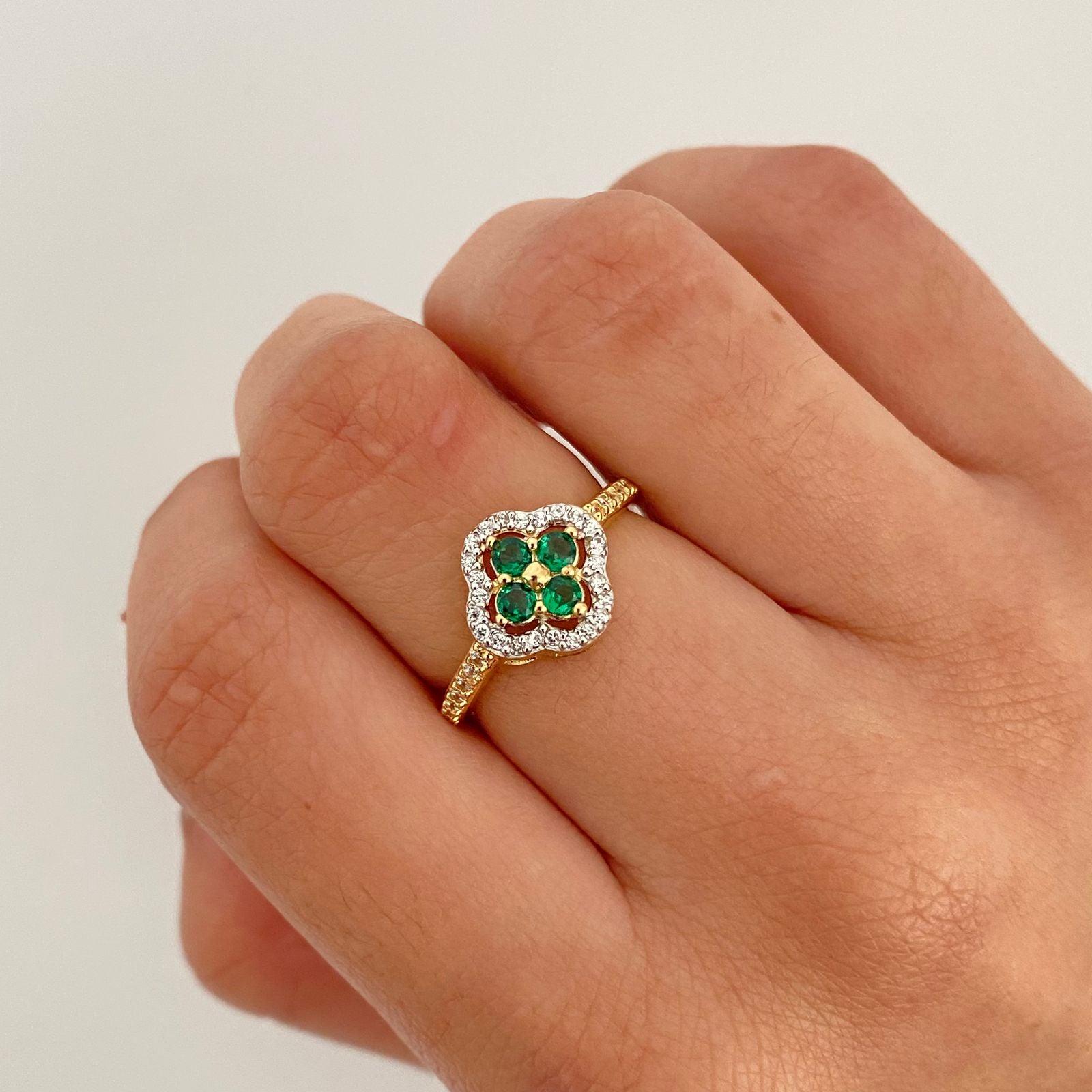 Anillo flor casting blanco verde Oro amarillo 18k / Talla 7 / 3,25 Gr