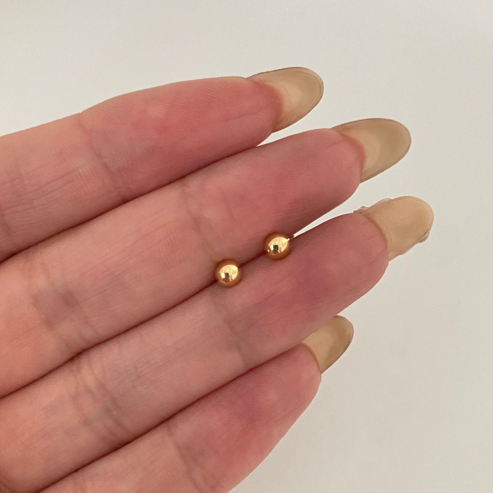 Topos media bola lisa Oro amarillo 18k 0,5 Gr / 4,0 mm