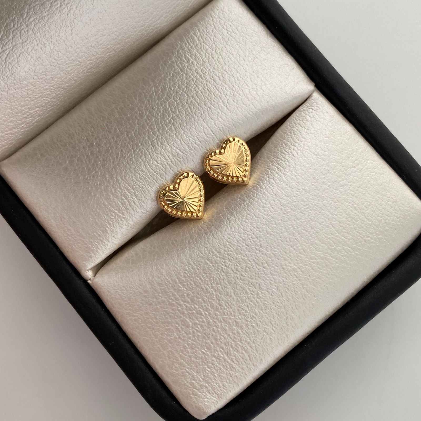 Topos Corazon Diamantado Oro amarillo 18k 0,7 Gr / 7,1 mm
