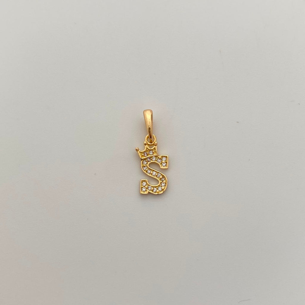 Dije Letra S Casting Oro amarillo 18k 0,85 Gr / 7,5 mm / 1,9 Cm