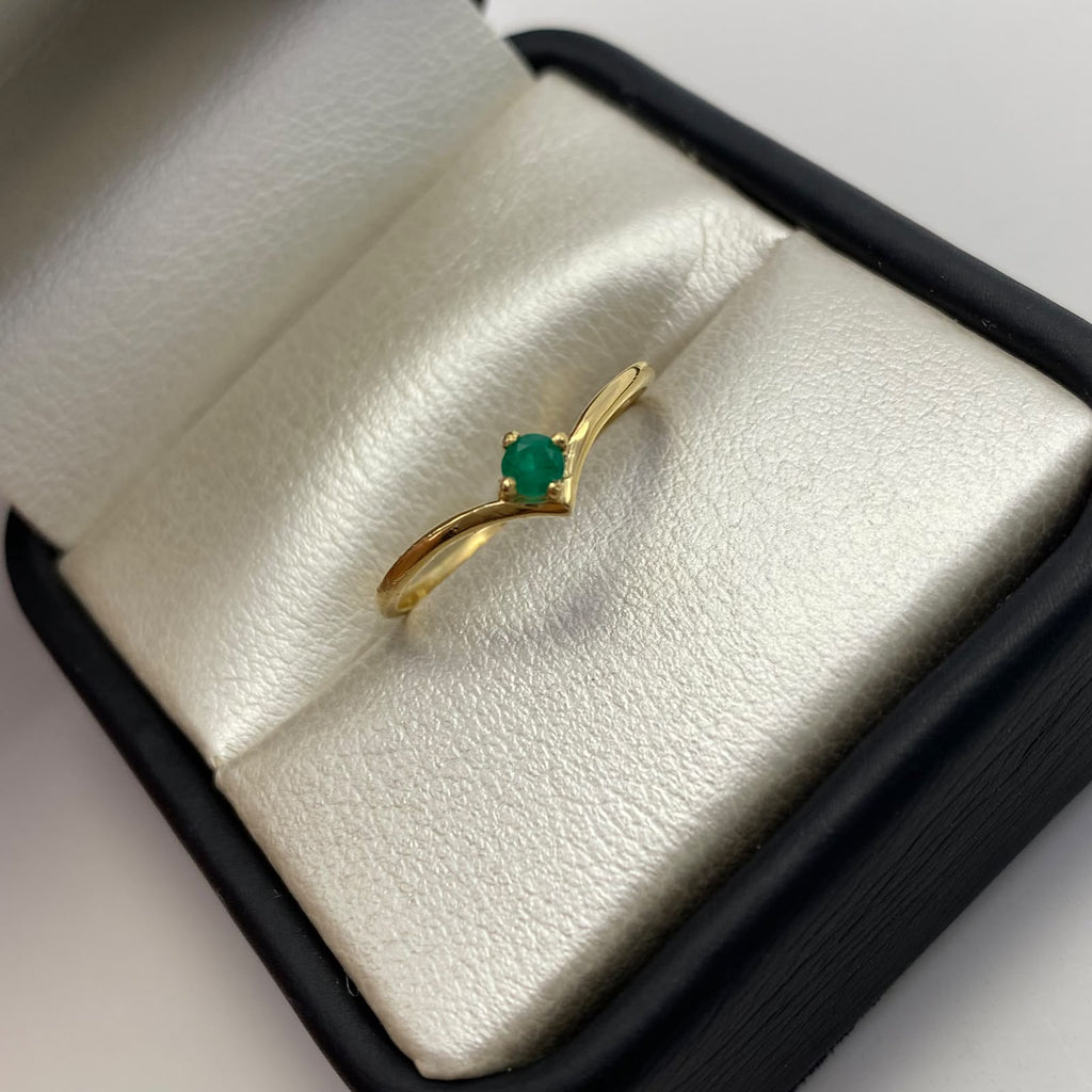 Anillo solitario esmeralda 0.15qt  Oro amarillo / Talla 6 / 1 Gr