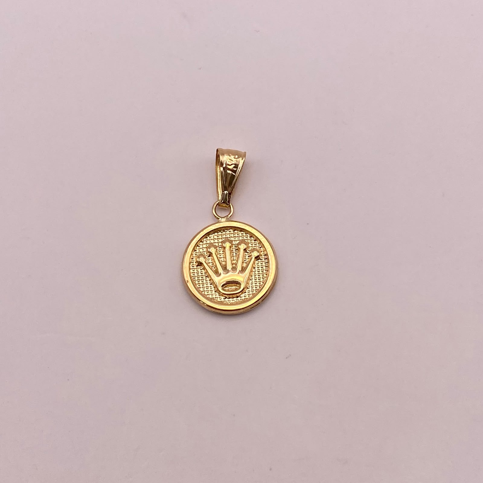 Dije Corona rx Oro amarillo 18k 0,9 Gr / 13 mm / 2,2 Cm