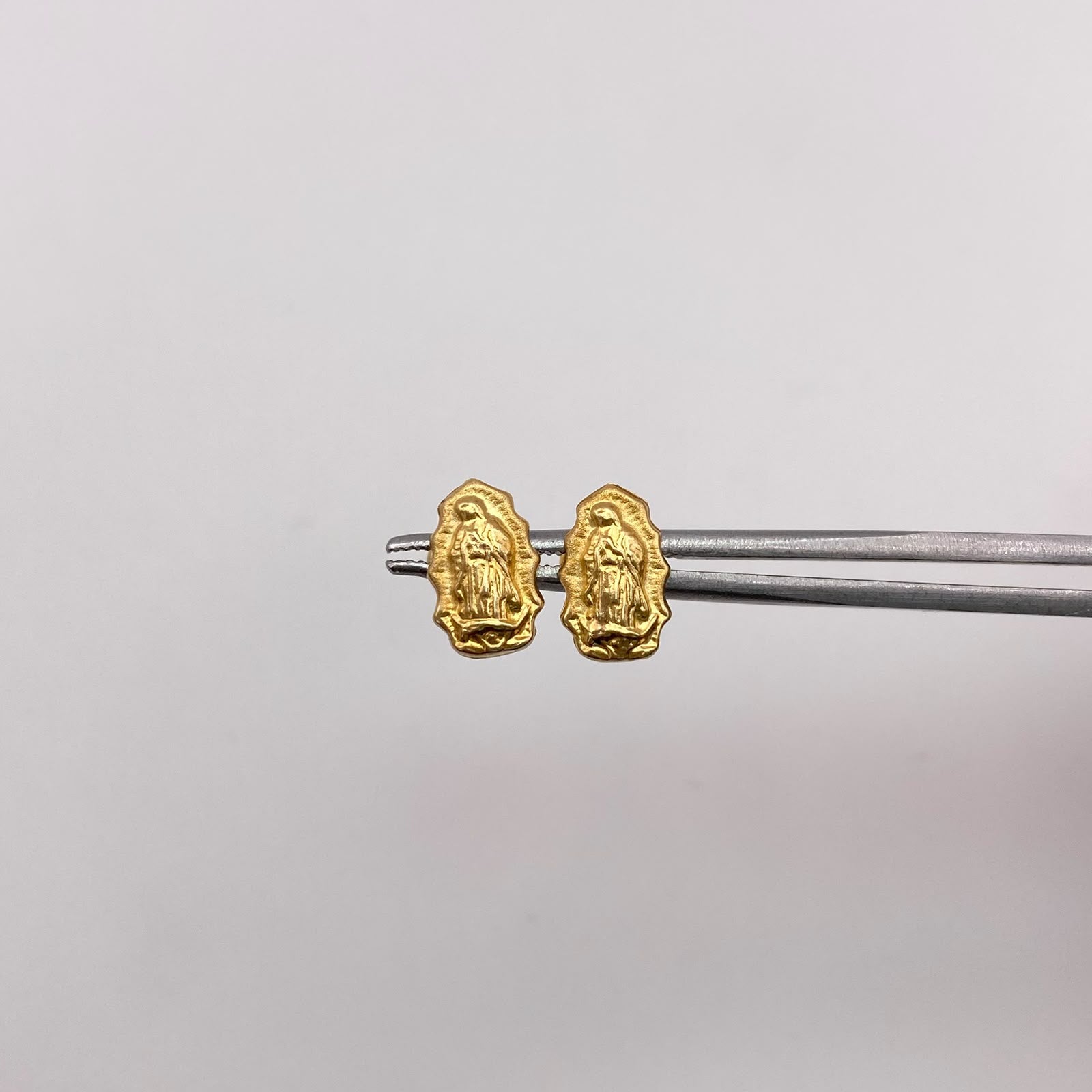 Topos virgen guadalupe Oro amarillo 18k 0,75 Gr / 6,59 mm