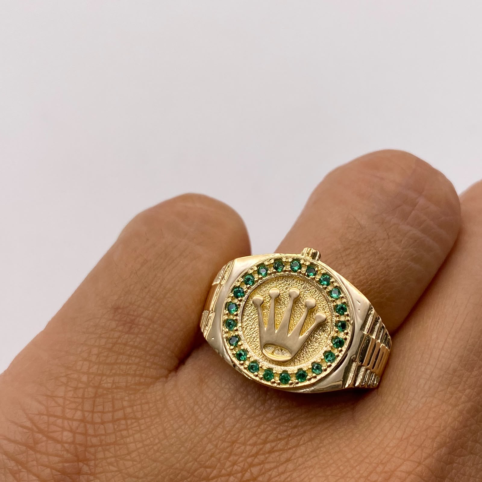 Anillo Rx circones verdes Oro amarillo 18k / Talla 8 / 7,46 Gr / 5,4 mm
