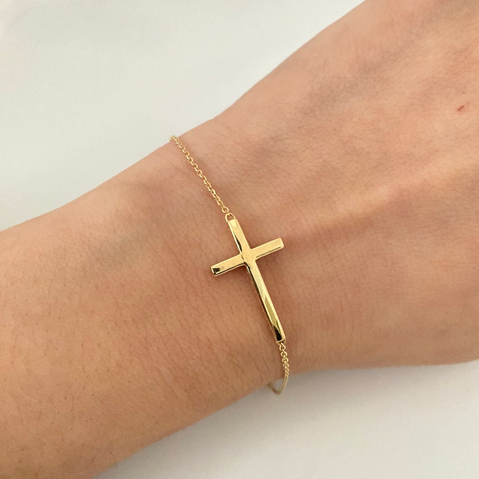 Pulso It cruz aro seguido Oro amarillo 18k +2 / 2,15 Gr / 0,7 mm / 21 Cm