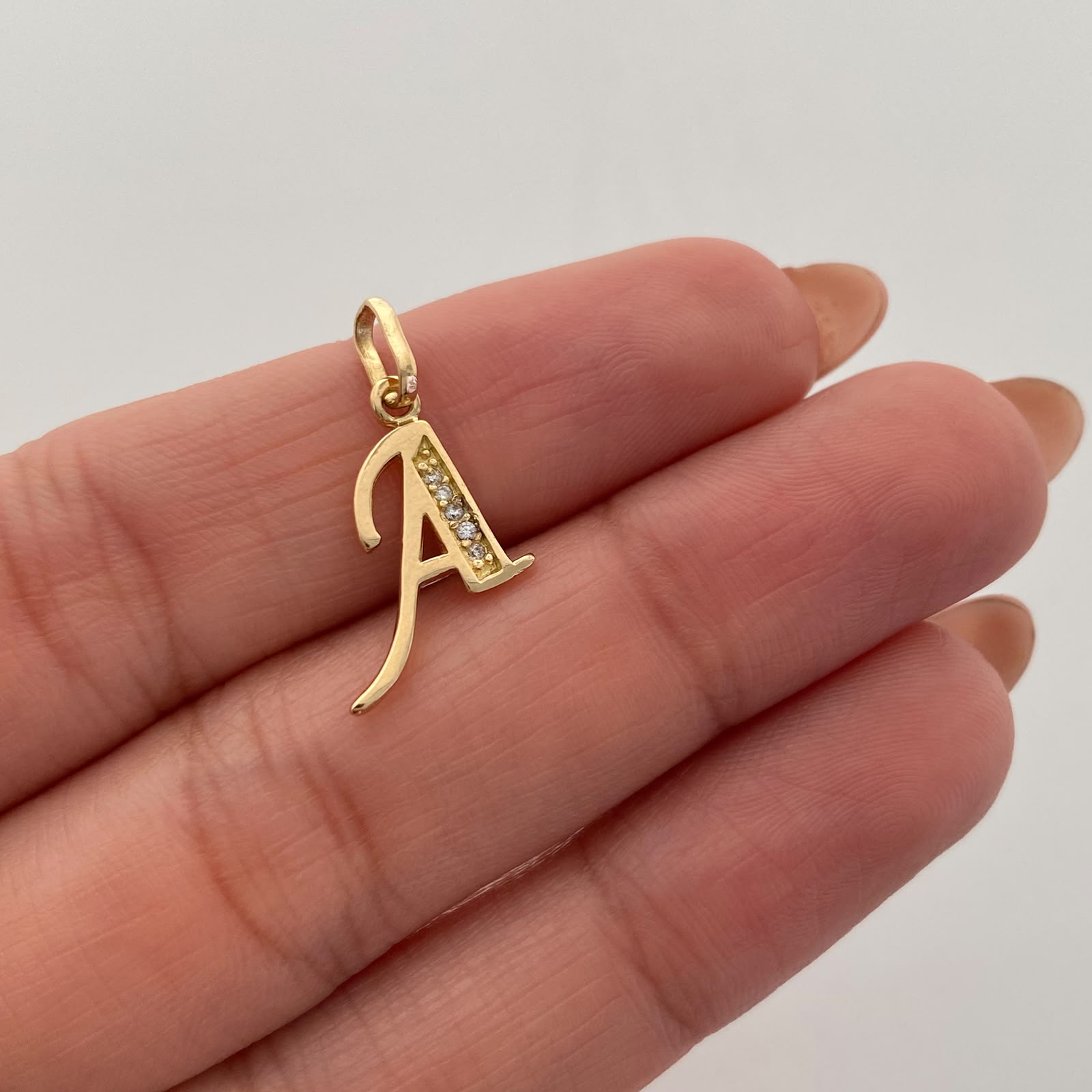 Dije Letra A Casting Oro amarillo 18k 0,95 Gr / 13 mm / 2 Cm