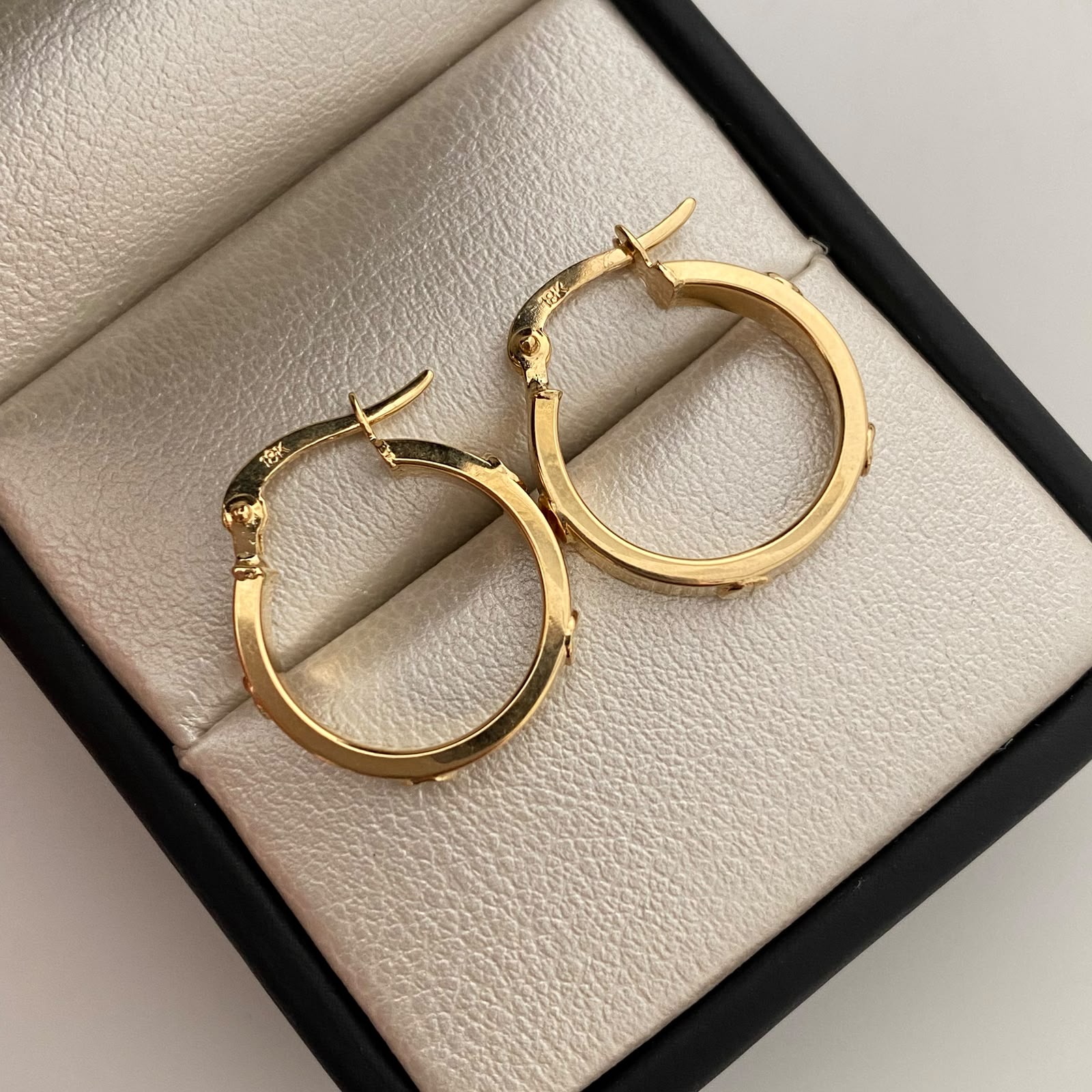 Candonga Liso Sello Oro amarillo 18k 1,8 Gr / 1,8 Cm