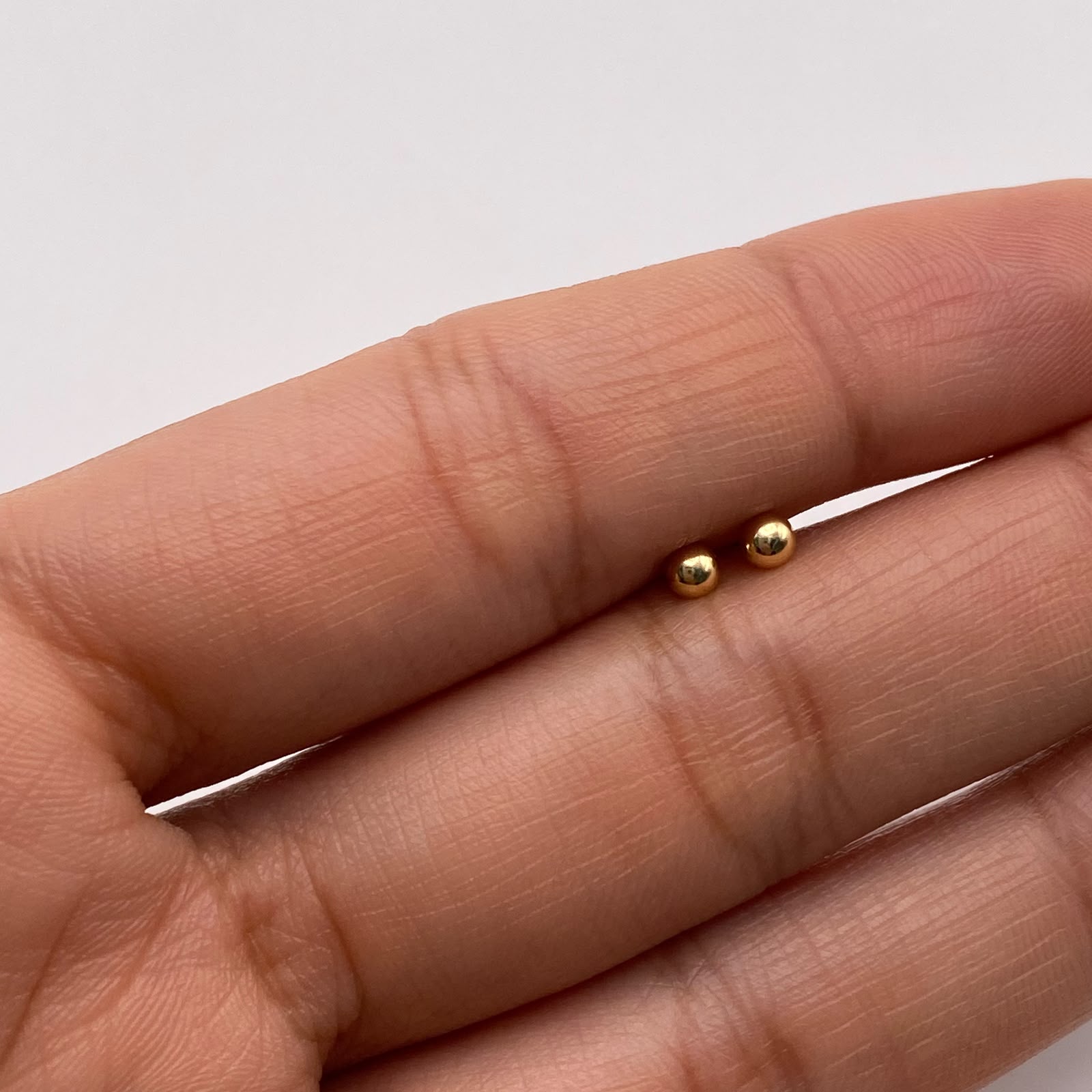 Topos Bola lisa 3mm Oro amarillo 18k 0,4 Gr
