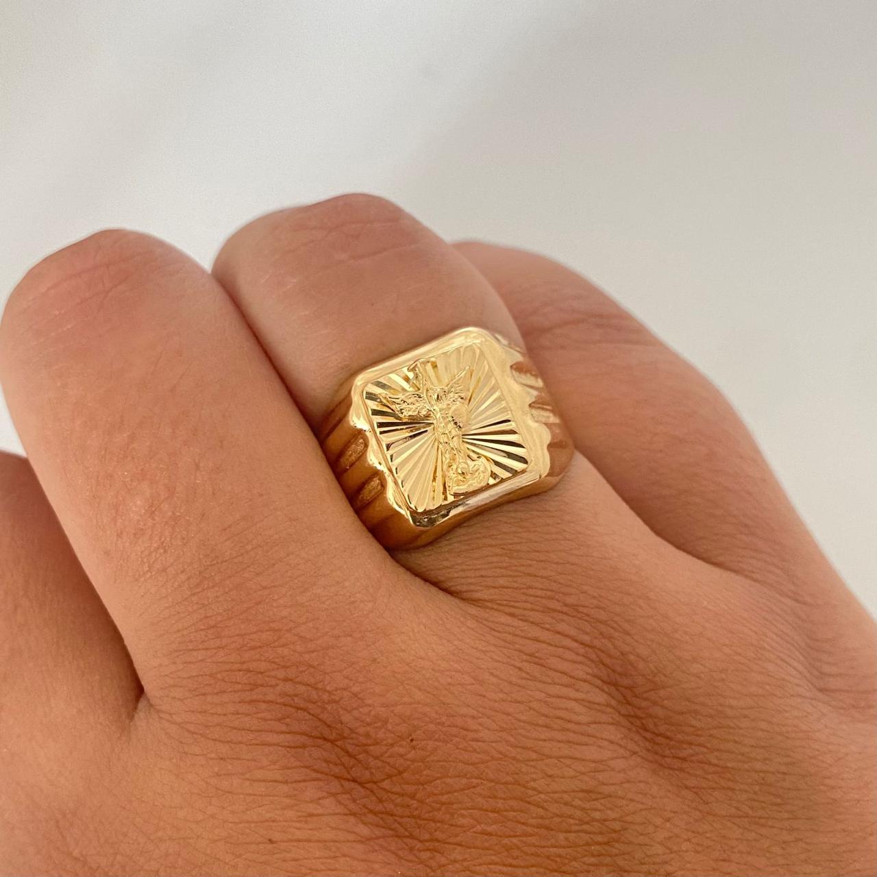 Anillo arcangel san miguel Oro amarillo 18k / Talla 10 1/4 / 4,45 Gr