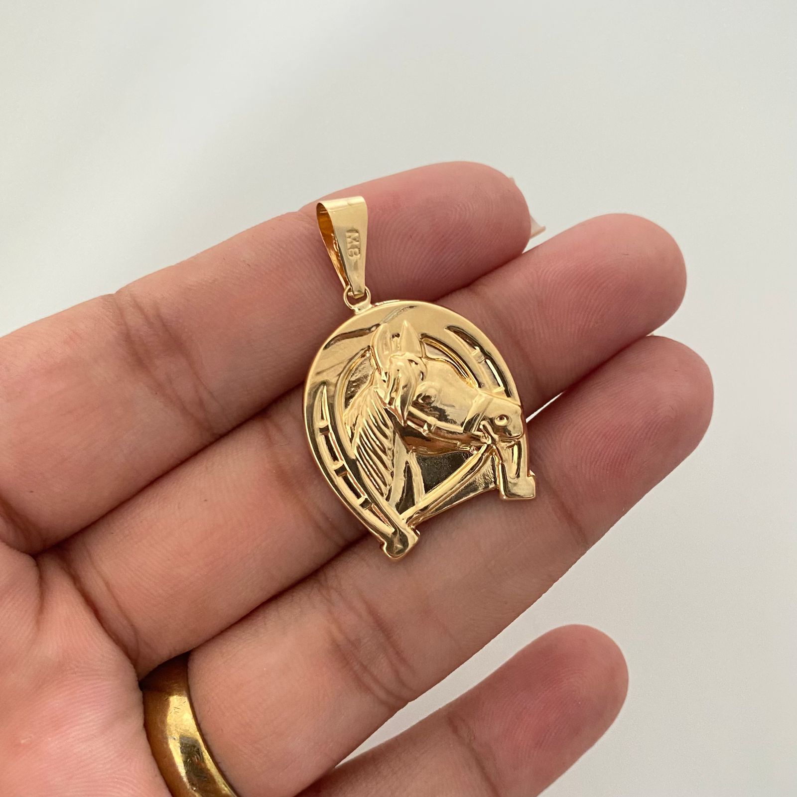 Dije herradura caballo troquel Oro amarillo 18k 2,55 Gr / 3,5 Cm