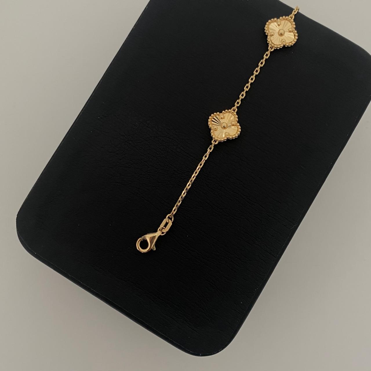 Pulso It trebol fondo diamantado Oro amarillo 18k +4 / 5,1 Gr / 10,25 mm / 18 Cm