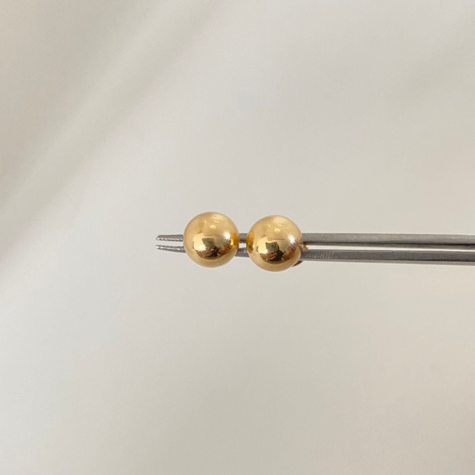 Topos bola lisa  Oro amarillo 18k 1,10 Gr / 8,0 mm