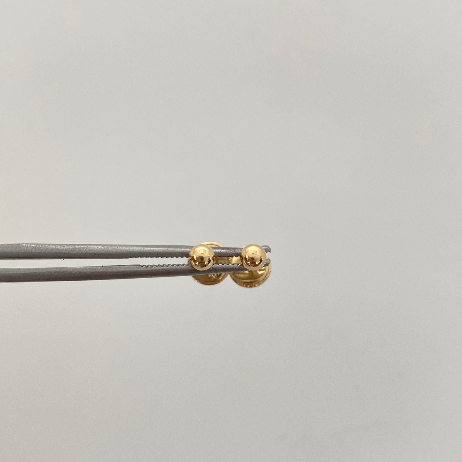 Topos bola lisa 3mm  Oro amarillo 18k 0,4 Gr