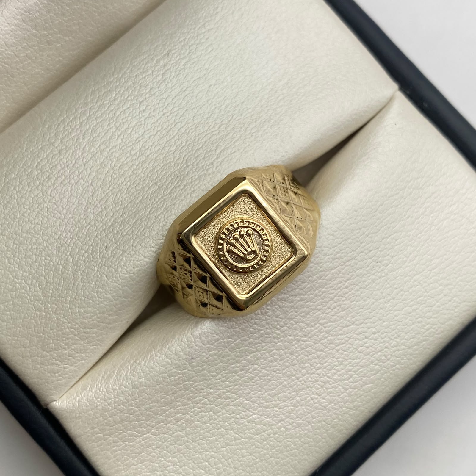 Anillo troquel rx Oro amarillo 18k / Talla 10 1/2 / 3,30 Gr / 4,47 mm