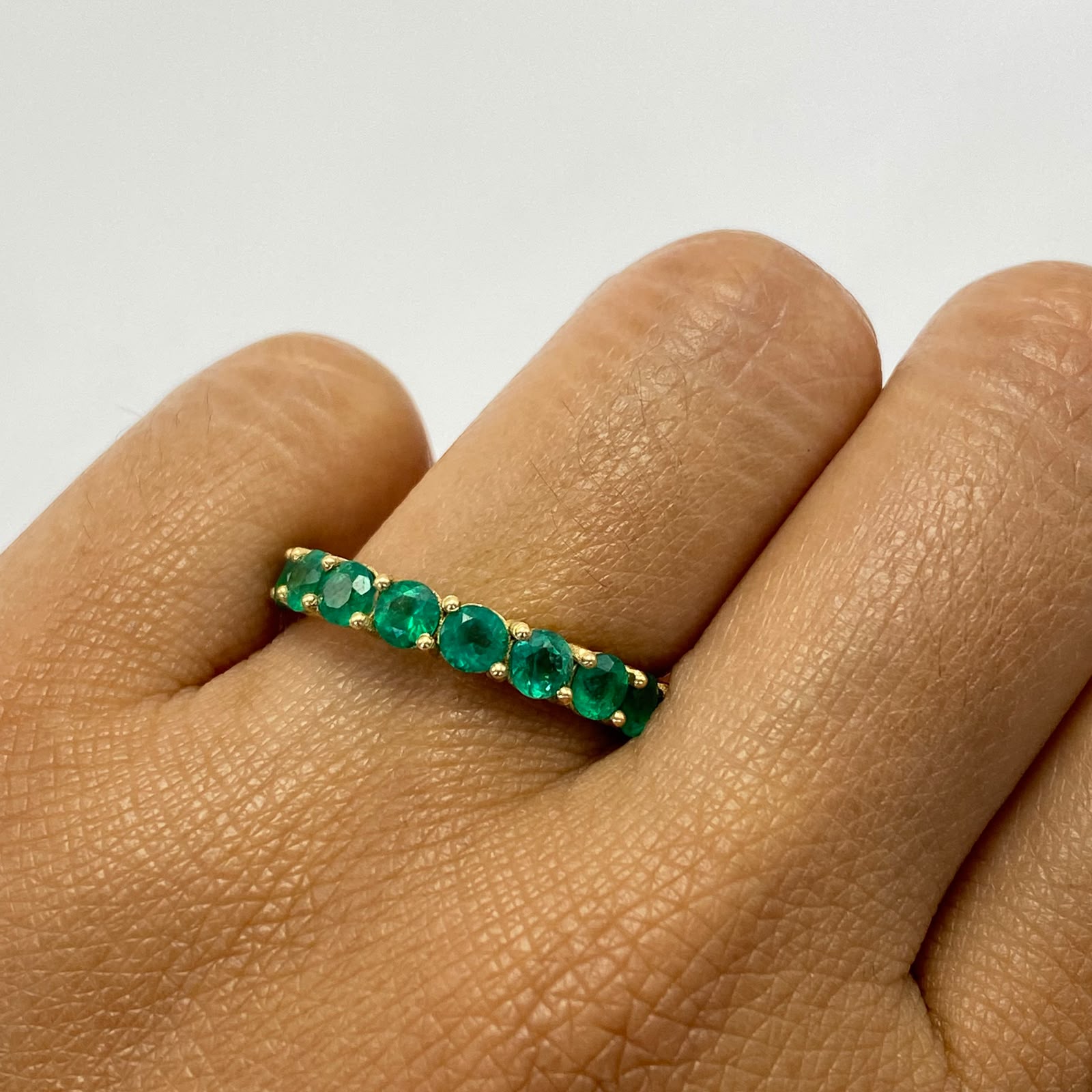 Anillo churumbela 11 esmeraldas 1.65 qt Oro amarillo / Talla 7 / 2,85 Gr