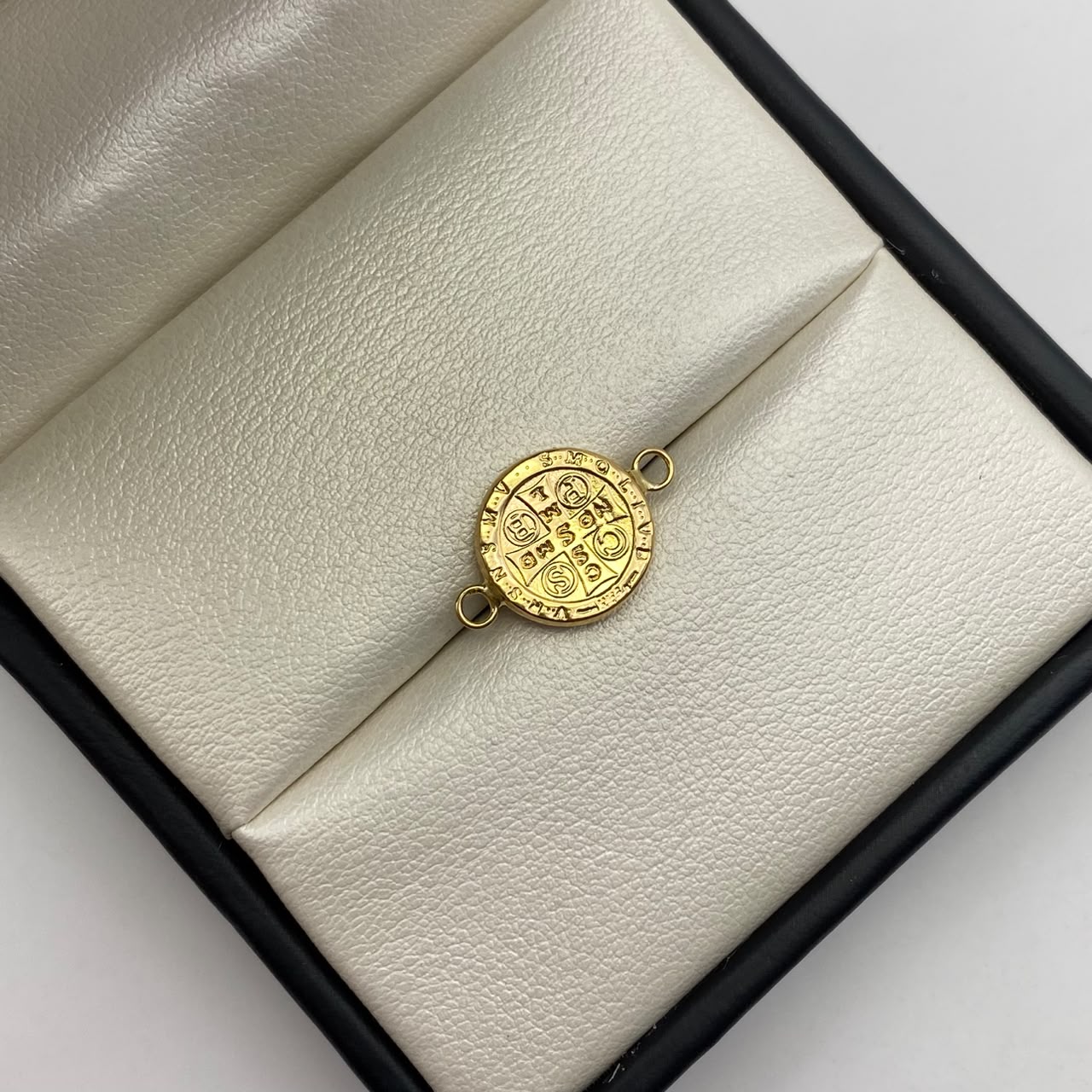 Herraje san benito Oro amarillo 18k 0,6 Gr / 1,9 Cm